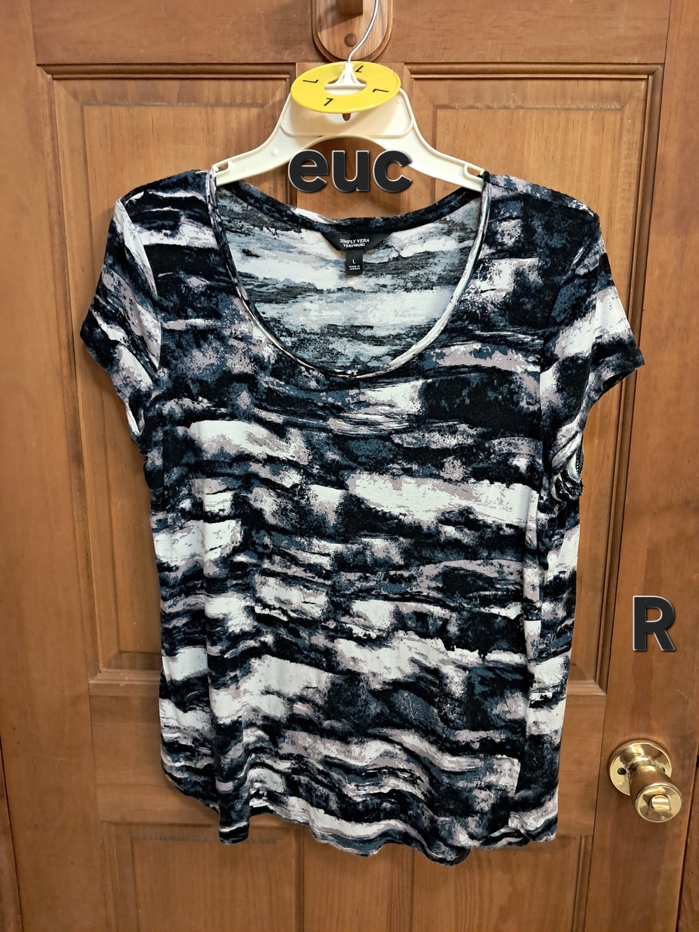 Simply Vera Vera Wang Black and White Abstract Scoop Neck Tee